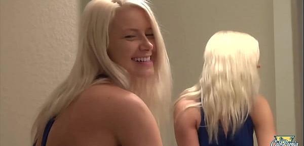  Anikka Albrite, jolie blonde à l&039;air innocent, est une vraie salope